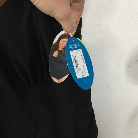 NWT PLUS Boutique Plus Swim Ruched One Piece Bathing Suit - Picture 9 of 9